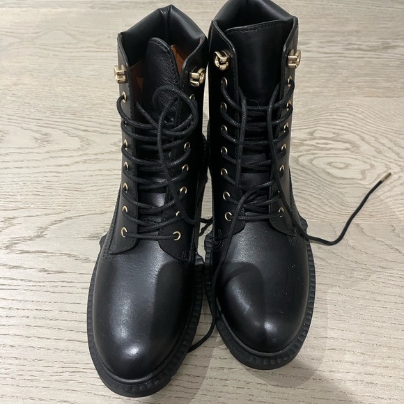 COACH Lorimer Boots - Picture 1 of 4